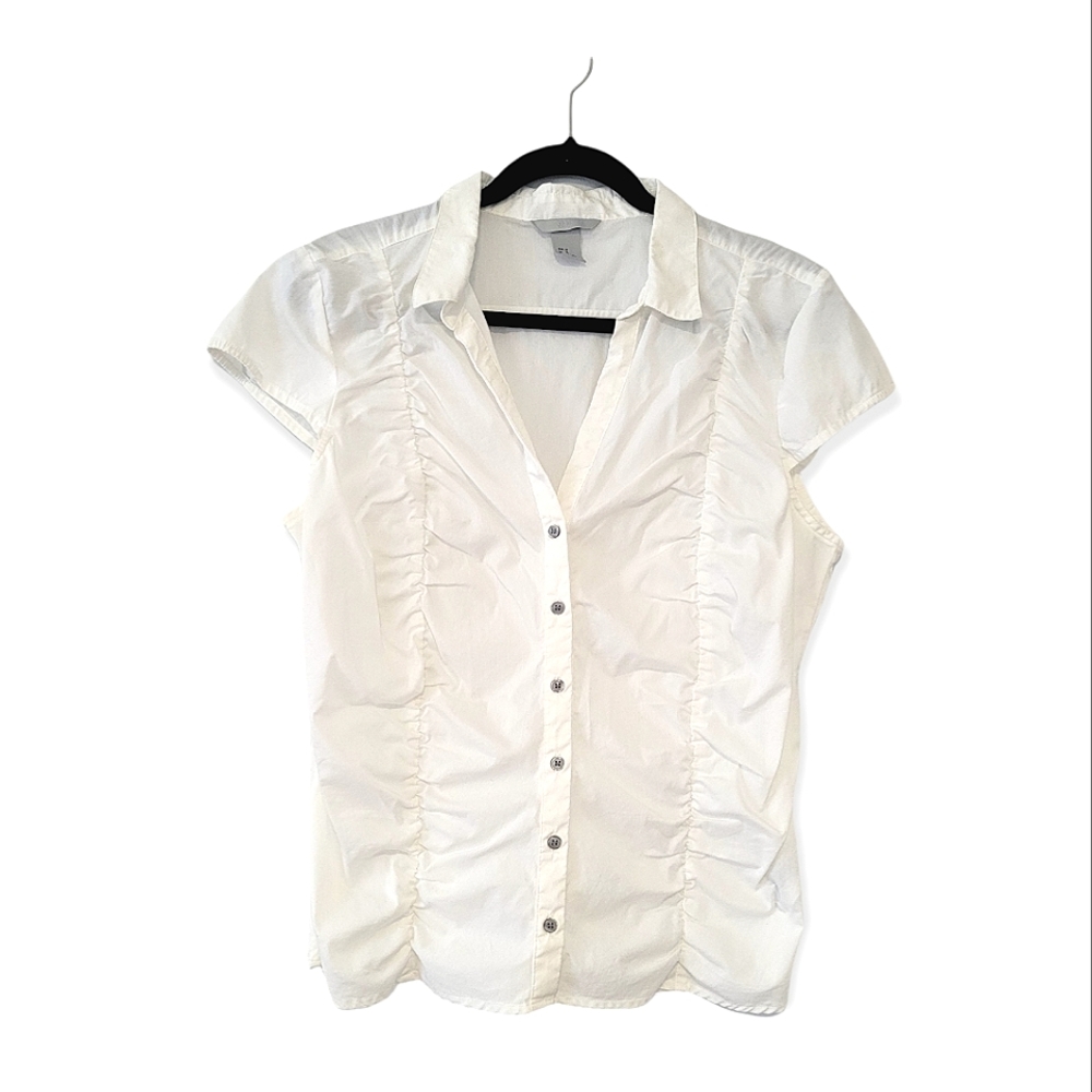 H&M Cap Sleeve Off White V Neck Button Up Blouse
